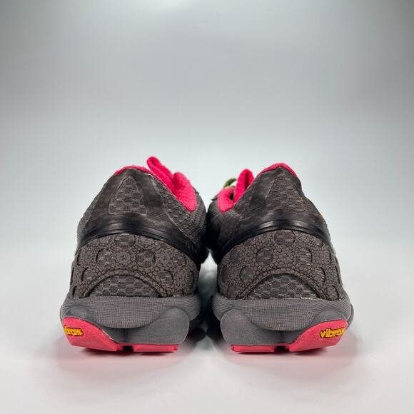New Balance Minimus Dark Gray Trail Running Shoes WT1010GP Women's Size 8.5 - Picture 5 of 9